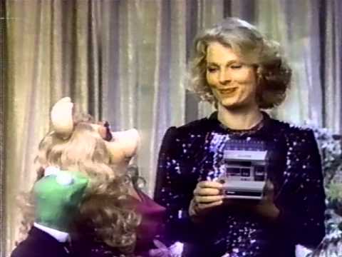 Mariette Hartley and The Muppets for Polaroid 1982