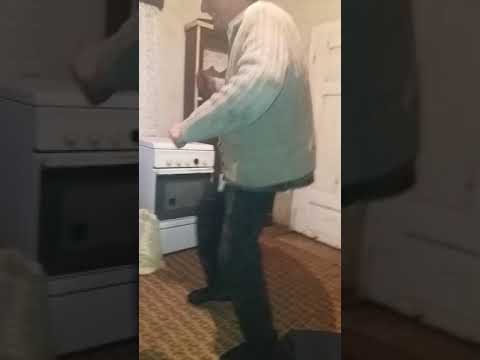 Cel mai tare dansator din berghin):valyc