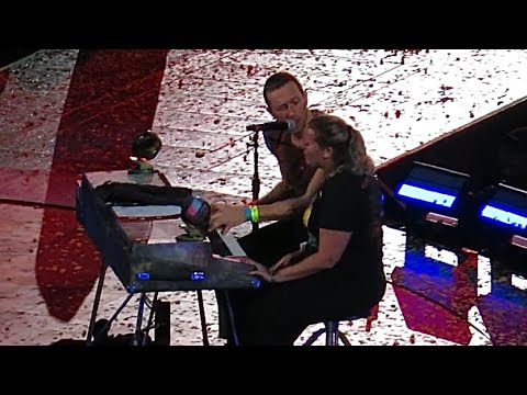 “O” Fly on- Coldplay live in Amsterdam 18-07-2023