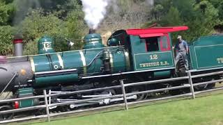 Train  music video: Train Travelin&#39;:Dierks Bentley