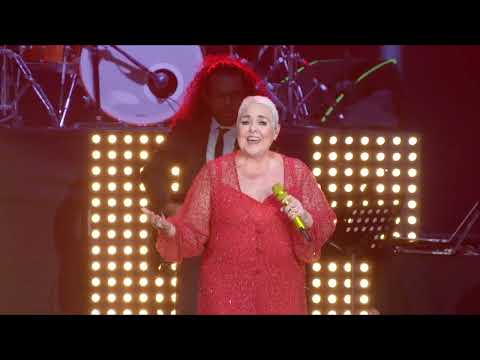 Lupita D'Alessio - Popurrí (En Vivo Desde La Arena CDMX)