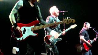 Goldfinger ~ Pick a fight  Teatro Colegiales 2011