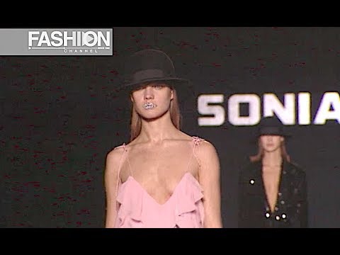 SONIA RYKIEL Fall 2003 2004 Paris - Fashion Channel