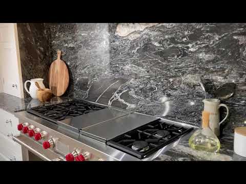 P L &Uuml; S C H E video.