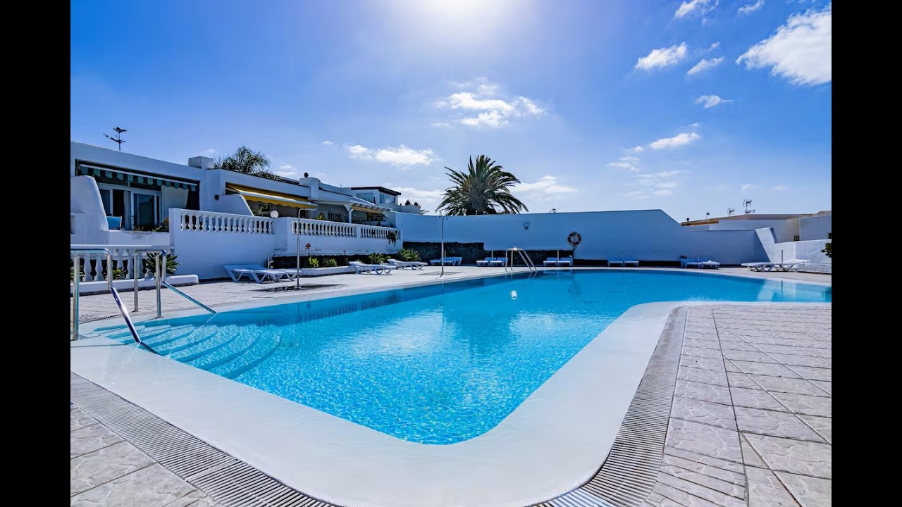 L126096 - Fully Renovated 2 Bedroom Apartment in Puerto del Carmen |