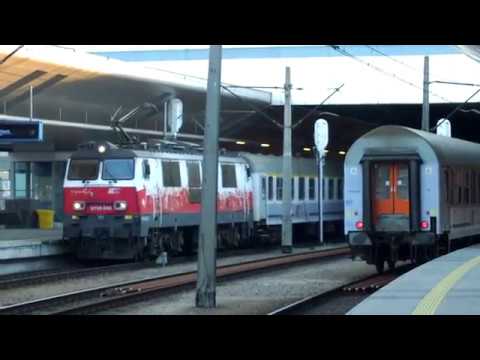Niepodległa EP09-045 na stacji Kraków Główny z pociągiem InterCity "Małopolska" nr TLK35104