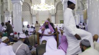 حكم إعطاء أحد الأولاد عطية دون باقيهم image