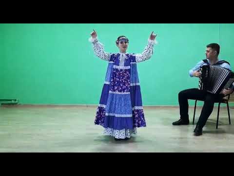 Полухова Полина - Русская народная песня "Уж как по мосту - мосточку"