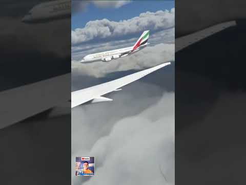 #shorts AVIÃO PASSA PERTO UM DO OUTRO