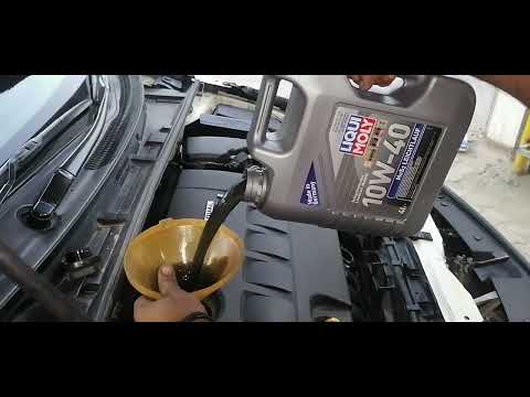Liqui Moly Mos2 10w40#oil #oilchange #lubricant #short #youtube @teslaseo1 @LiveEngineerOfficial
