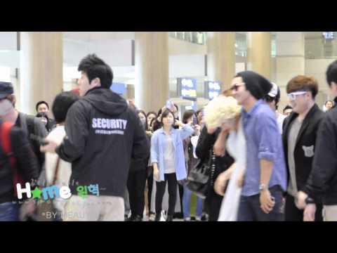 120430 #WONHYUK Marilyn Monhyuk @ ICN Airport [siWONHYUKjae.com]