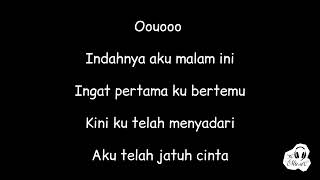 Download lagu St12 - Pangeran Cinta (Lirik) mp3 Download lagu St12 - Pangeran Cinta (Lirik) mp3