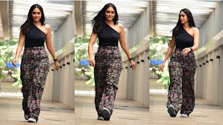 Download lagu || Exclusive || Mrunal Thakur snapped at hakkas today in mumbai mp3 Download lagu || Exclusive || Mrunal Thakur snapped at hakkas today in mumbai mp3