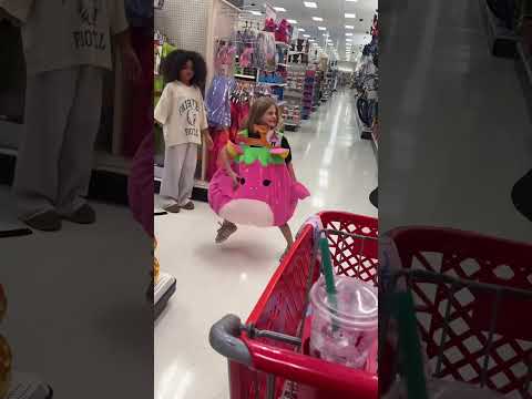 How we try on Halloween costumes 👻🎃 #funnykids #shorts #halloween @MadilynCurtis