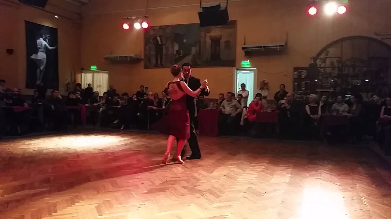Sebastian Acosta y Lorena Gonzalez en Soho Tango - La Capilla Blanca