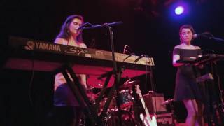 Lily & Madeleine  - Hourglass - Live at Paradiso