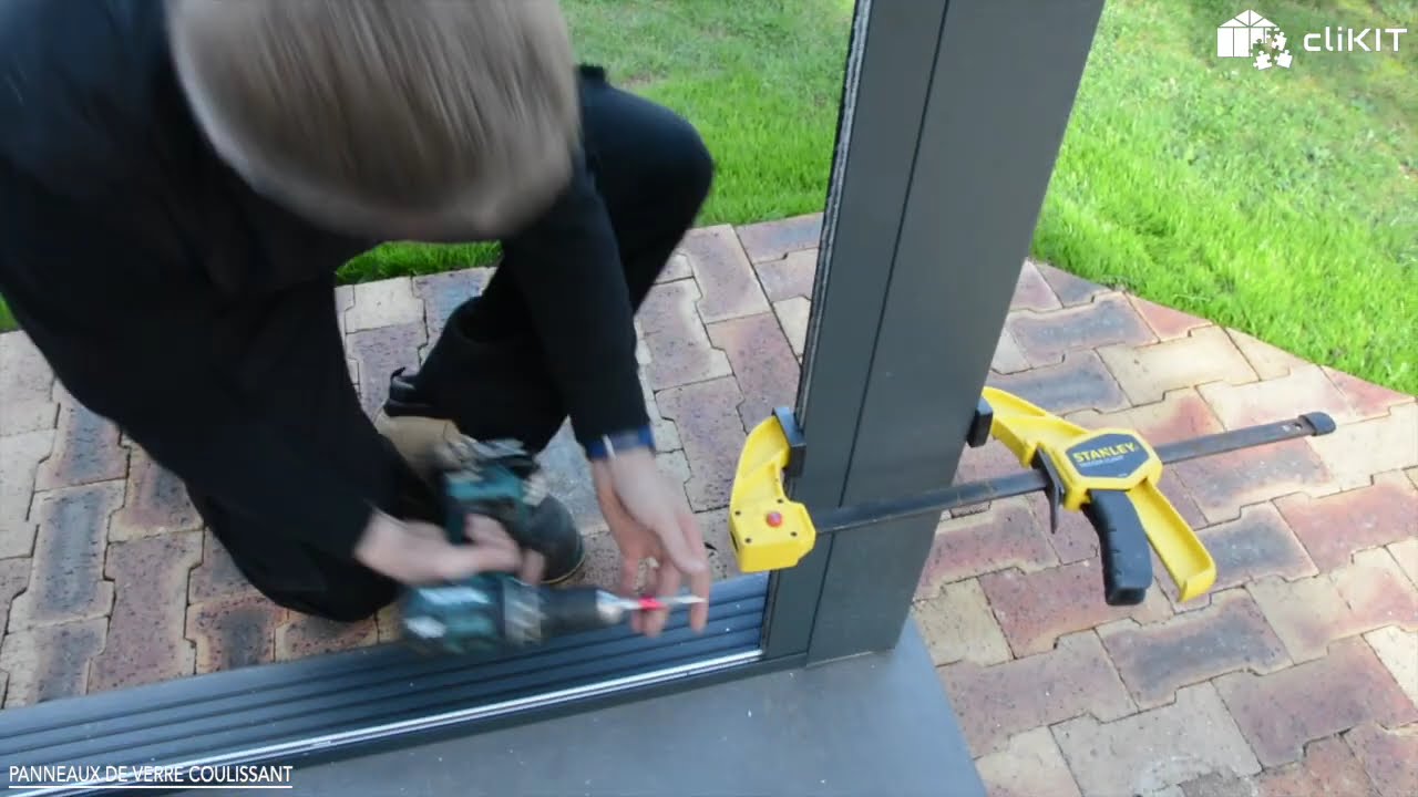 Comment Installer un Rideau de Verre Coulissant pour Pergola - CLIKIT