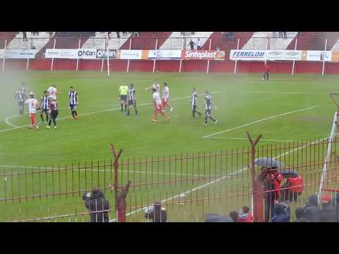 .el gol.. o casi gol o no gol de los andes