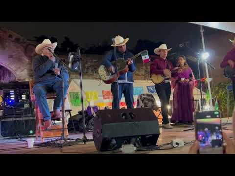 ¡Viva el Huapango! // Guillermo Velázquez y los Leones de la Sierra de Xichú en la Casa del Faldón.