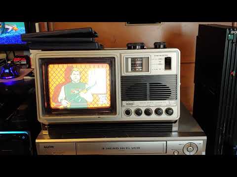 GTA S.A. & VC on a tiny color portable TV