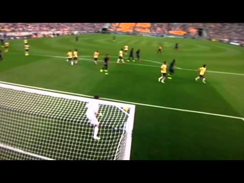 Jesus Navas long range bicycle-kick goal vs AC Milan (first video)