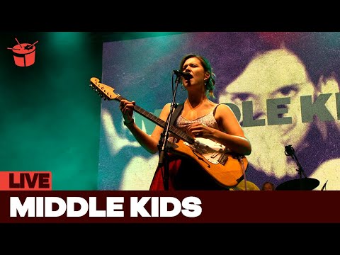 
    Middle Kids - 'Edge of Town' (live at triple j's One Night Stand)
  