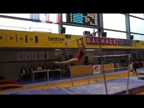 Hedvika Čermáková - MČR II. liga Brno 2017, bradla