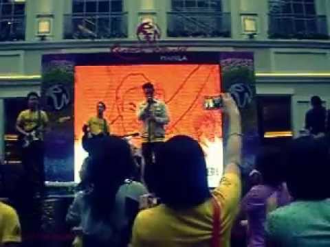 With or Without You (U2/David Guetta Mashup) & She Will Be Loved (Maroon 5 cover)- Riches of Rome