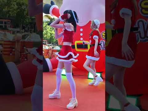 221224 (Bell Fancam) Kaibutsu - Super Idol @ Season of Happiness 2023 - Gateway Ekamai