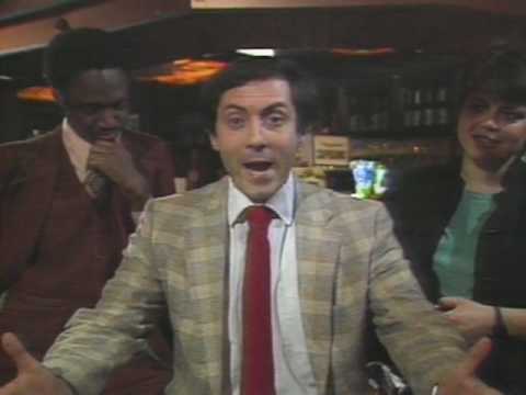 Homer Simpson (Dan Castellaneta) Tells a Funny Joke