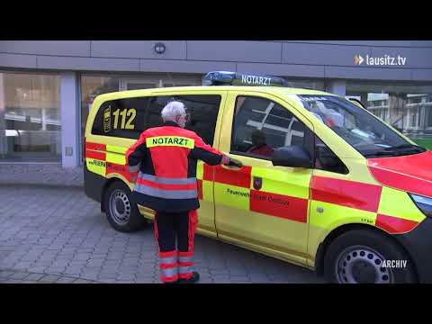 Brandenburgs ältester Notarzt wird von Tobias Schick geehrt