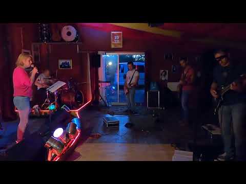 The Doors "Roadhouse Blues" itchyfeet cover