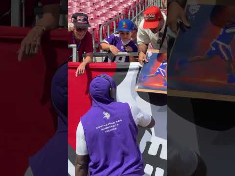 Florida Fans excited to see Caleb Banks before Vikings vs. Buccaneers 👊