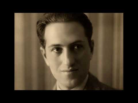 Gershwin plays the Andante from "Rhapsody in Blue" in 1928