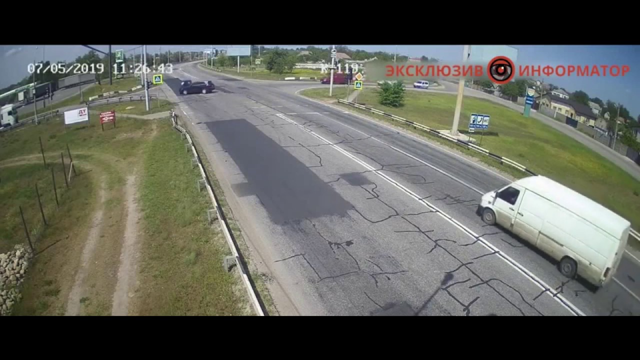 Два Porsche Cayenne 