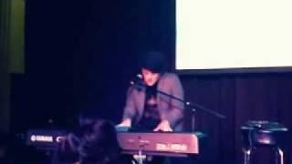 Matt Giraud - Not Over You (Medley) 1/14/12 Chicago Union Station