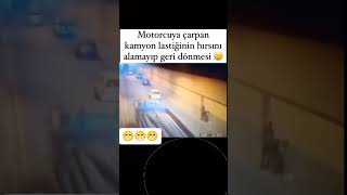 Download lagu Komix Ama Dehşet Verici Bir Olay İzleyin mp3