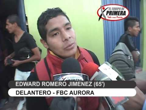 Edward Romero (FBC Aurora) y Leonardo Ortega (Los Angeles)