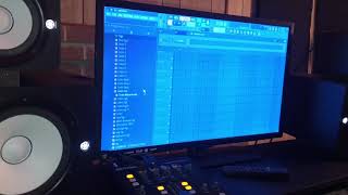 Video thumbnail for Cedro’s Studio RTA Producer Station Desk Review by Fresh Made Bullies “Cedro”