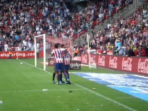 David Barral takes a provocative gulp.