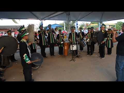 Fanfarra Municipal de Carlinda tocando a música Jeito Carinhoso no 23º Aniversário do Município