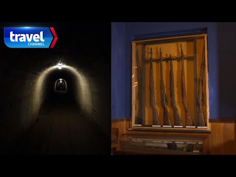 Podziemne korytarze i zabytkowa broń. Dlaczego jeszcze warto odwiedzić to miejsce? [Skok na weekend]