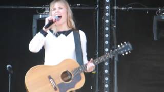 Ilse DeLange I'd be yours