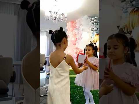 ÖYKÜ KARTA’ NIN DOĞUM GÜNÜ VLOGU ÇOK YAKINDA KANALDA !! @OykuKarta