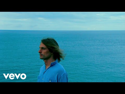 Frànçois & The Atlas Mountains - The Foreigner (Official Video)