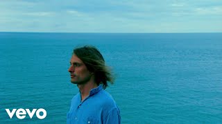 Frànçois &amp; The Atlas Mountains - The Foreigner (Official Video)