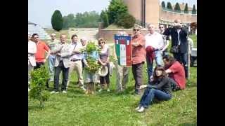 preview picture of video 'Dispersione delle ceneri di Piero Mora, Borgomanero 8 giugno 2013'