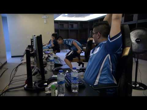 FiftEE-FiftEE, EnVy Slips On The Chairs