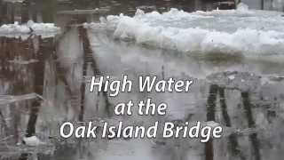 preview picture of video 'High Water at the Oak Island Park Bridge Wausau WI'