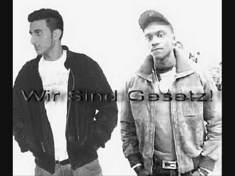 09 RoughMac - Wir Sind Gesetz Feat. Jacky Jack 21